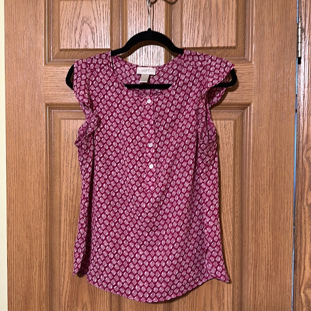 Loft Sleeveless Medium Petite